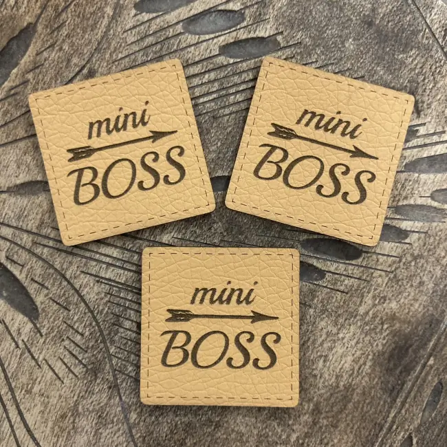 Koženkový štítek - Mini boss