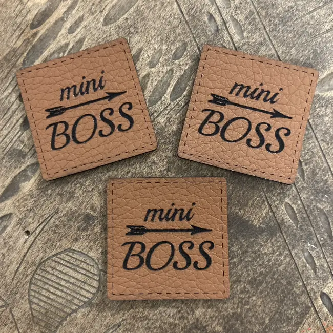 Koženkový štítek - Mini boss