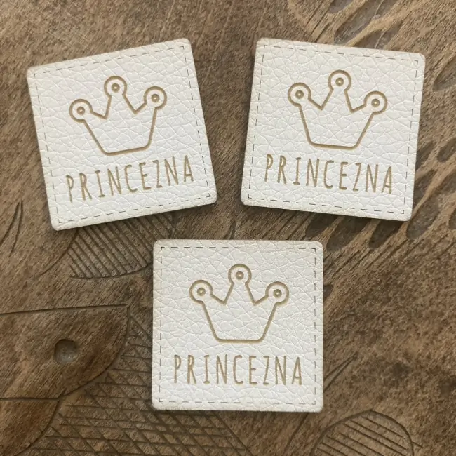 Koženkový štítek – Princezna