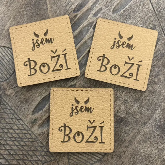 Koženkový štítek - Jsem boží