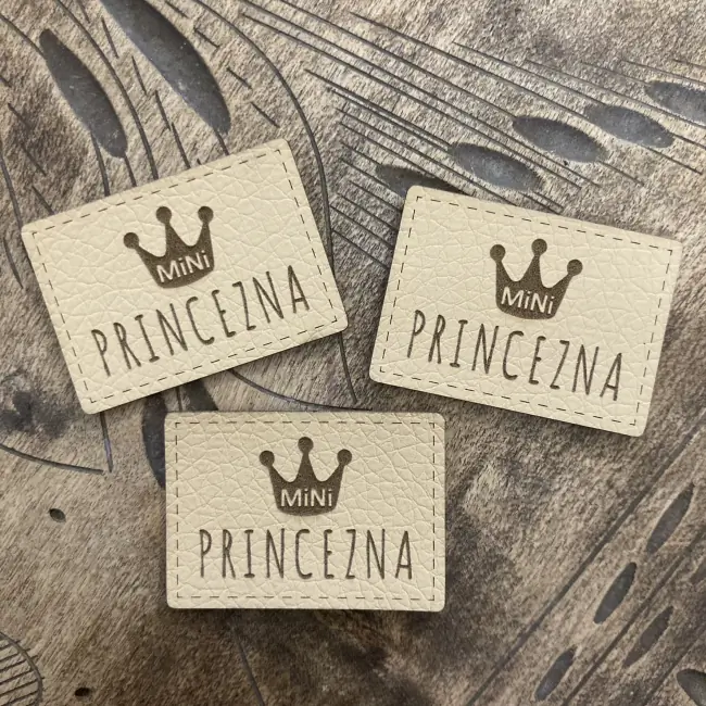 Koženkový štítek - Mini princezna